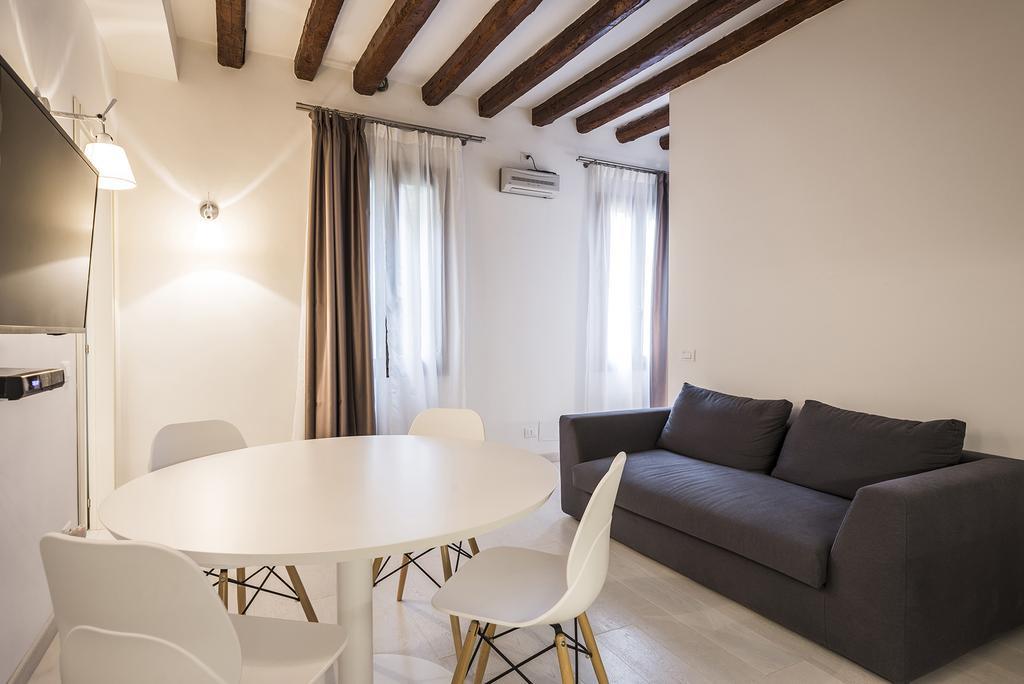 Myplace Santa Maria Formosa Apartment Венеція Екстер'єр фото